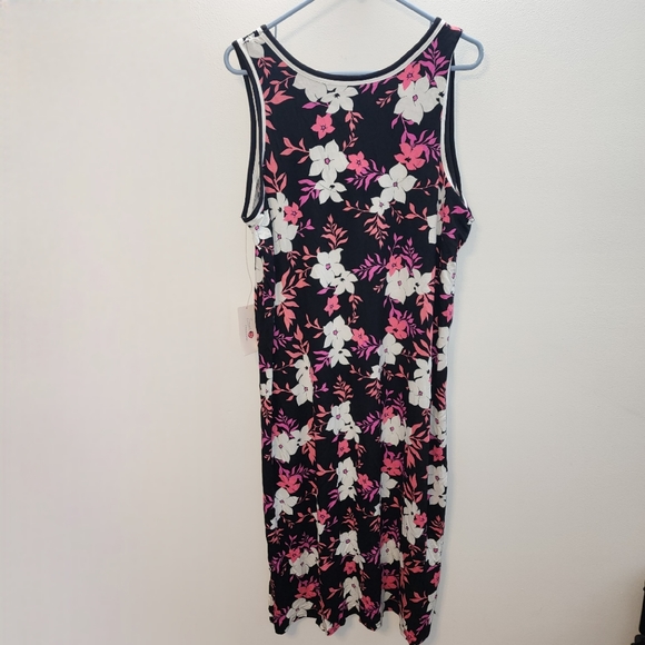 Pajama Set - Picture 5 of 13